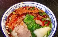 一碗正宗兰州拉面的制作涉及几个部分：面的部分，汤的部分和辣子的部分，这三个部分的 ...